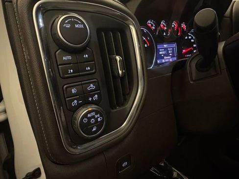 Used 2021 Chevrolet Silverado 1500 LTZ w/ Z71 Off-Road Package image 6