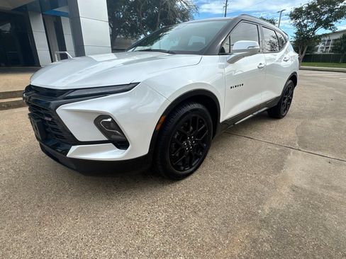Used 2023 Chevrolet Blazer RS w/ Driver Confidence II Package AWD/4WD image 2