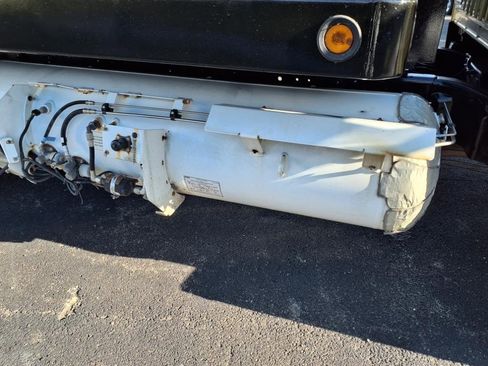 Used 2019 Ford F550 2WD Regular Cab Super Duty image 19