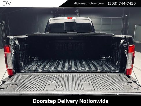 Used 2017 Ford F250 Platinum w/ Platinum Ultimate Package AWD/4WD image 57