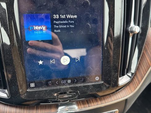 Used 2022 Volvo XC60 B6 Inscription w/ Advanced Package image 7