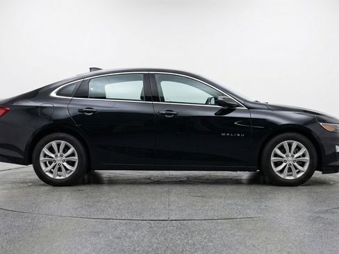 Used 2024 Chevrolet Malibu LT image 11