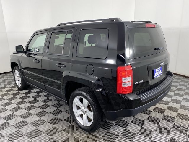 Used 2015 Jeep Patriot Latitude AWD/4WD image 7