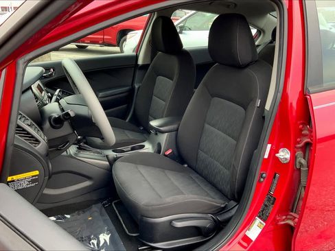 Used 2014 Kia Forte LX image 3