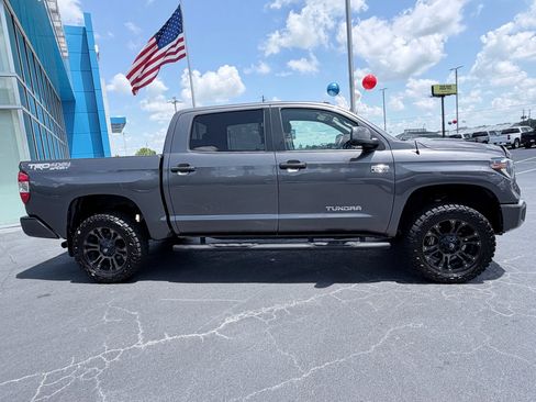 Used 2019 Toyota Tundra SR5 AWD/4WD image 4