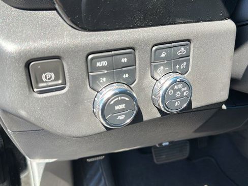 Certified 2023 GMC Sierra 1500 SLT w/ SLT Convenience Package AWD/4WD image 19