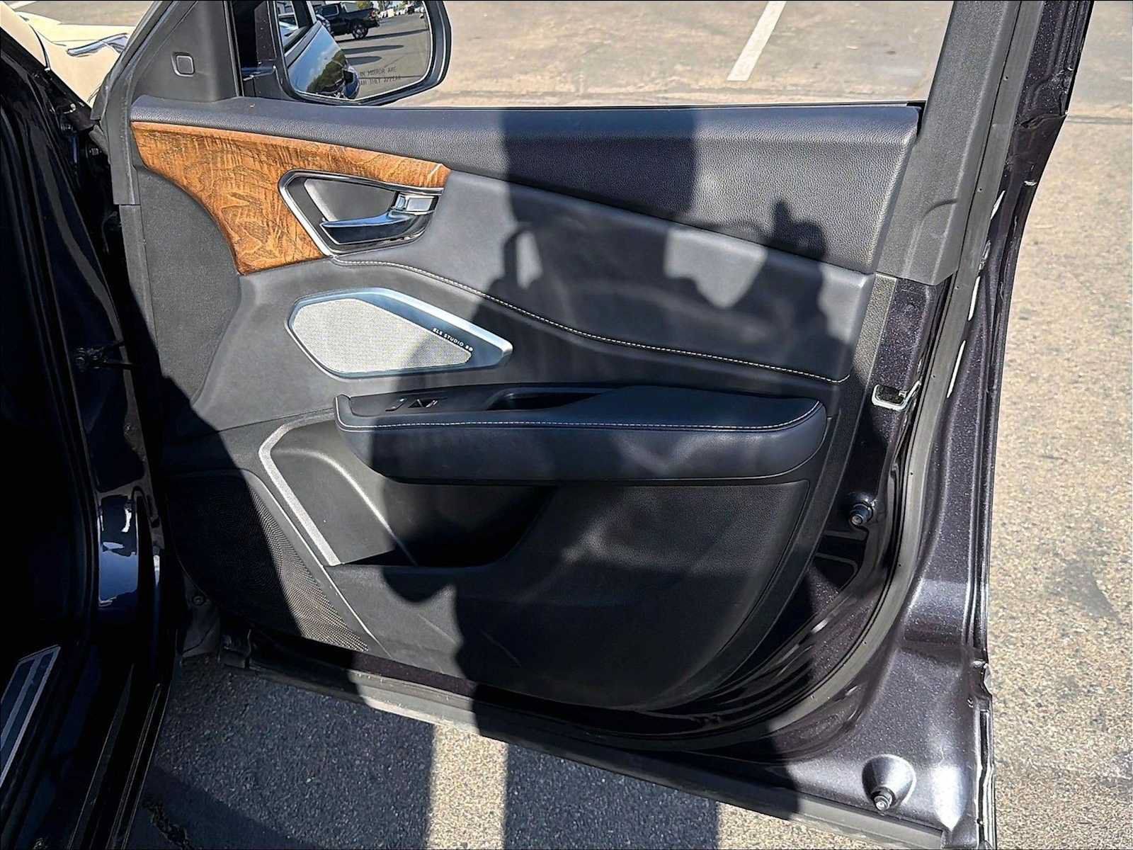 Used 2019 Acura RDX w/ Advance Package AWD/4WD image 25