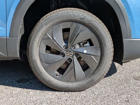 New 2026 Volkswagen Taos S image 10