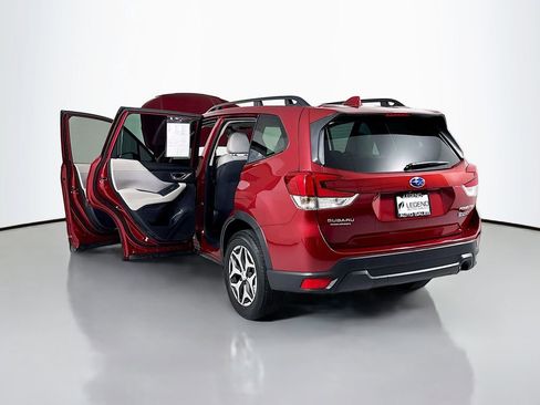 Used 2023 Subaru Forester Premium AWD/4WD image 22