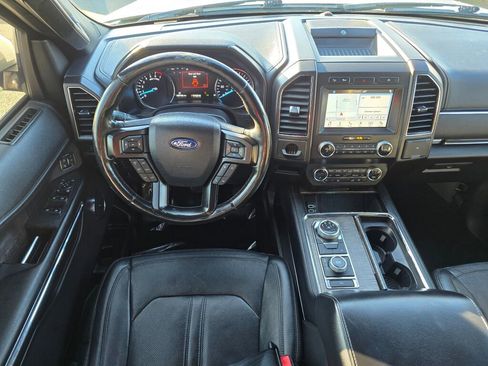 Used 2019 Ford Expedition Max Limited AWD/4WD image 2