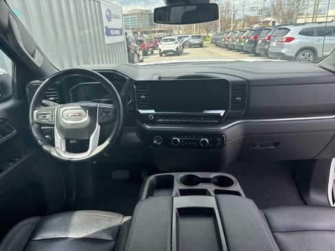 Used 2024 GMC Sierra 1500 SLT image 9