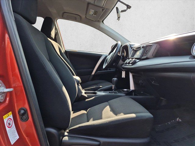 Used 2016 Toyota RAV4 LE FWD image 21