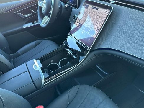 New 2026 Mercedes-Benz EQE 320 4MATIC SUV image 28