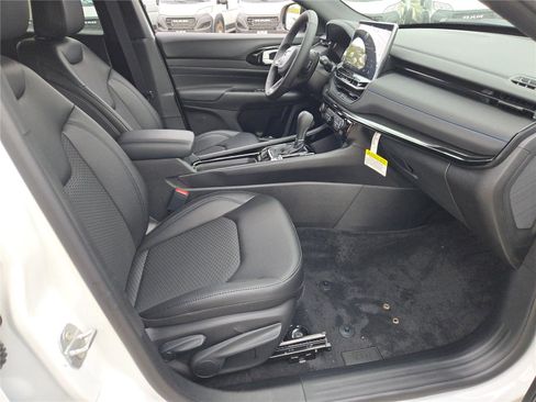 New 2026 Jeep Compass Latitude image 7