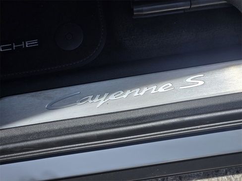 Used 2025 Porsche Cayenne S image 26