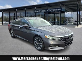 Used 2018 Honda Accord Touring video 1