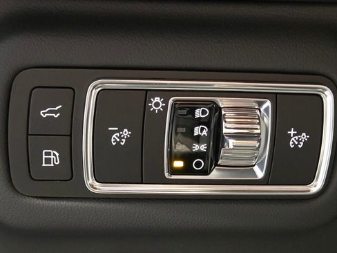 New 2026 Lincoln Nautilus Premier AWD/4WD image 23