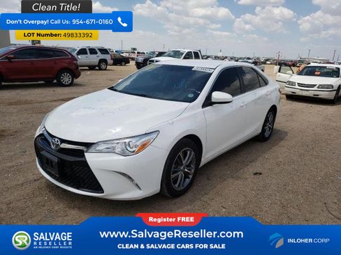 Used 2015 Toyota Camry SE image 2
