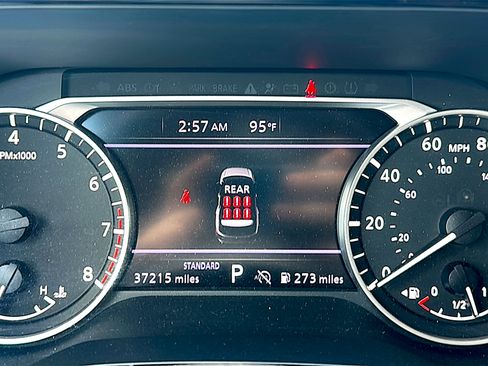 Used 2025 Nissan Pathfinder SV FWD image 25