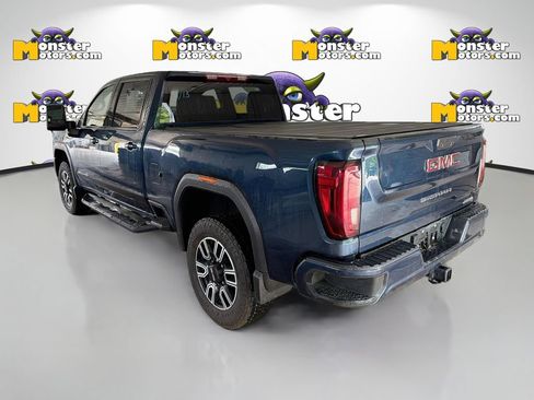 Used 2023 GMC Sierra 2500 AT4 w/ Gooseneck/5TH Wheel Package AWD/4WD image 6