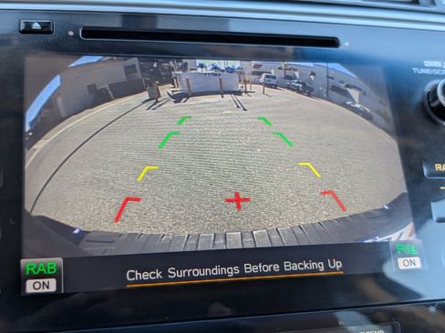 Used 2018 Subaru Outback 3.6R Touring image 6