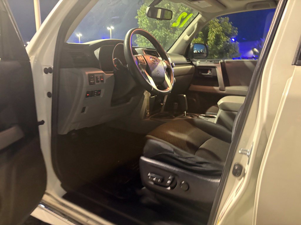 Used 2012 Toyota 4Runner SR5 w/ Convenience Pkg AWD/4WD image 17