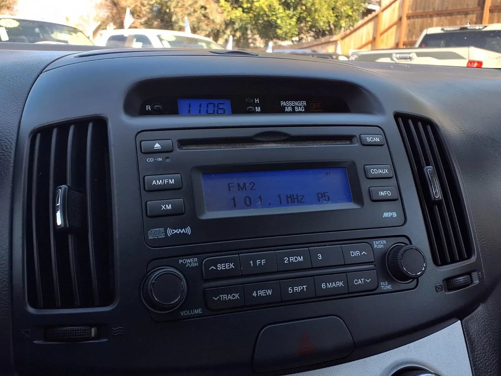 Used 2007 Hyundai Elantra GLS FWD image 8