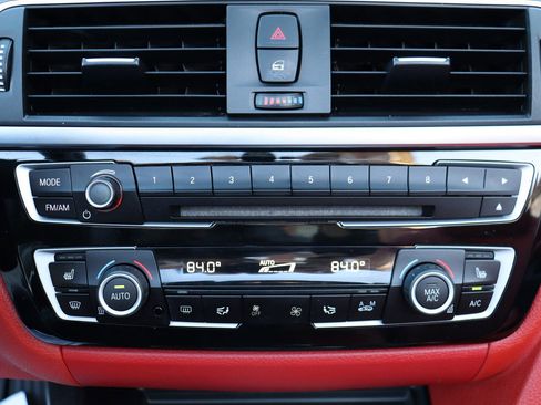 Used 2020 BMW 430i xDrive Convertible w/ Executive Package image 28