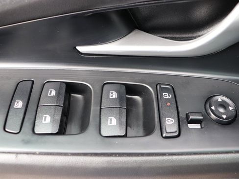 Used 2024 Hyundai Elantra Limited image 49