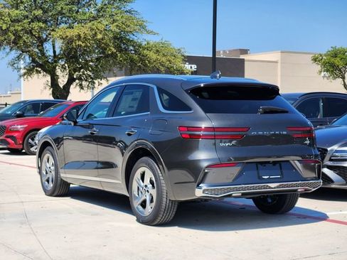 Used 2026 Genesis GV70 2.5T image 4