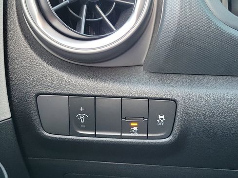 Certified 2023 Hyundai Kona SE image 14