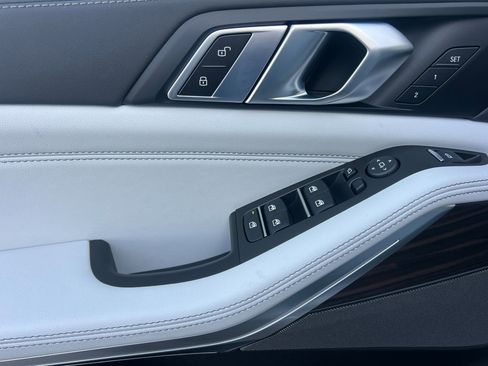 New 2026 BMW X5 xDrive50e image 14