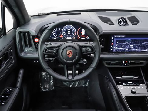 New 2026 Porsche Cayenne GTS image 16