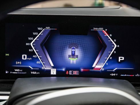 Used 2026 BMW X5 M60i w/ Executive Package image 25