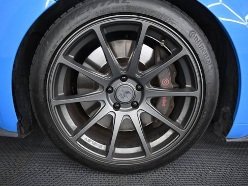 Used 2017 Ford Mustang GT w/ GT Performance Package RWD image 35
