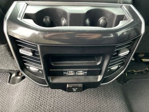Used 2022 RAM 2500 Laramie w/ Night Edition image 19