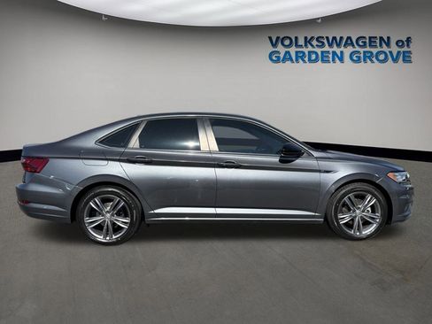 Used 2021 Volkswagen Jetta R-Line image 8