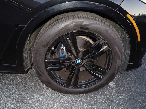 Used 2022 BMW X7 xDrive40i w/ M Sport Package image 39