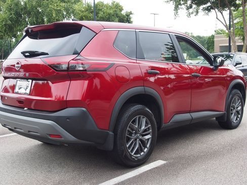 Used 2023 Nissan Rogue S FWD image 7