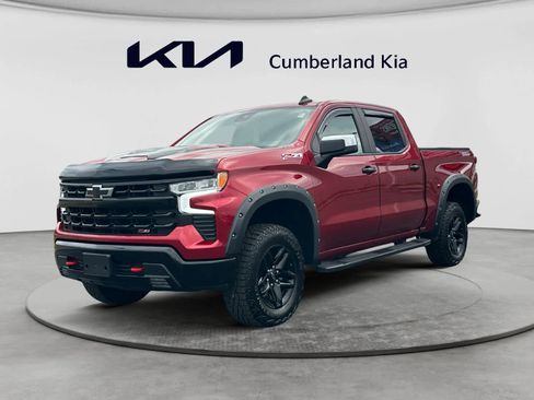 Used 2024 Chevrolet Silverado 1500 LT Trail Boss w/ Convenience Package II AWD/4WD image 1