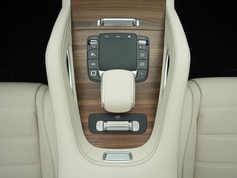 New 2026 Mercedes-Benz GLE 580 4MATIC image 29