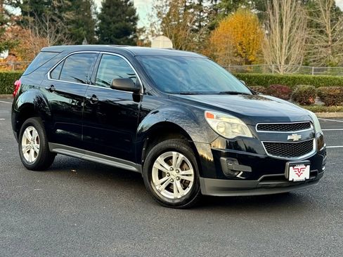Used 2011 Chevrolet Equinox LS image 4