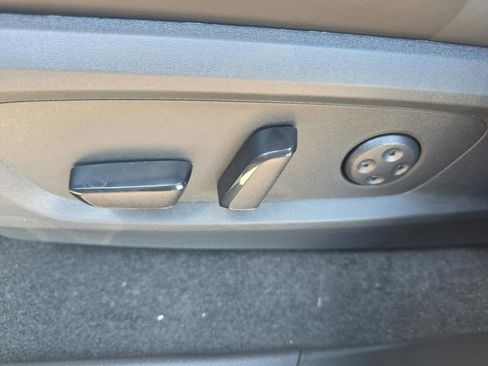 Certified 2026 INFINITI QX60 Luxe w/ Family Package image 15