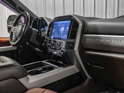 Used 2022 Ford F350 King Ranch w/ Camper Package AWD/4WD image 13