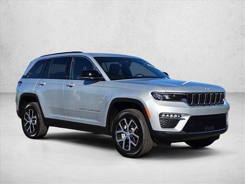 New 2025 Jeep Grand Cherokee Limited w/ Trailer Tow Package image 7