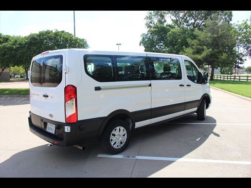 Used 2024 Ford Transit 350 XLT RWD image 4