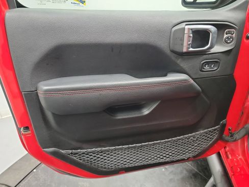 Used 2022 Jeep Wrangler Unlimited Rubicon w/ Cold Weather Group image 15