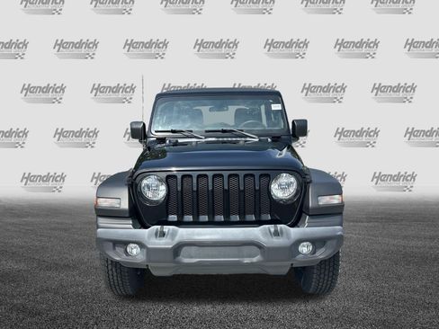 Used 2020 Jeep Wrangler Unlimited Sport AWD/4WD image 3