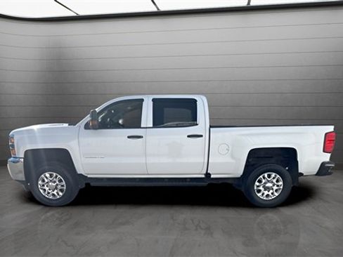 Used 2018 Chevrolet Silverado 3500 W/T w/ WT Convenience Package image 4