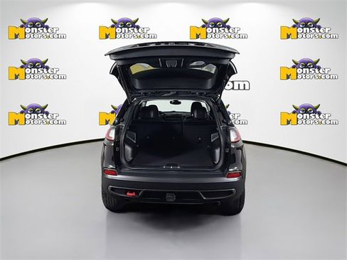 Used 2022 Jeep Cherokee Trailhawk w/ Trailer Tow Group image 23